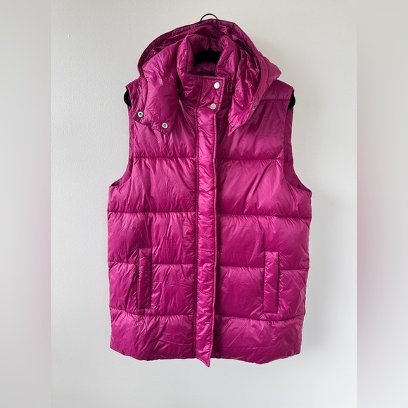 Kensie Puffer Vest With Detachable Hood - Picture 1 of 7